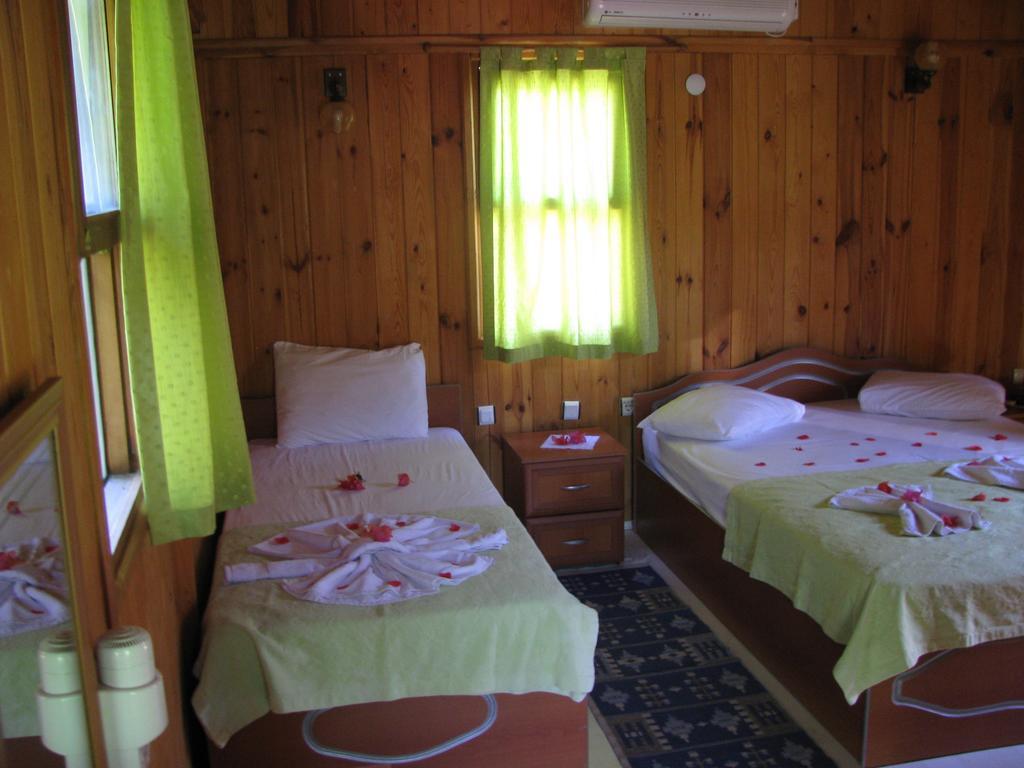 Atici 2 Hotel Adrasan Zimmer foto